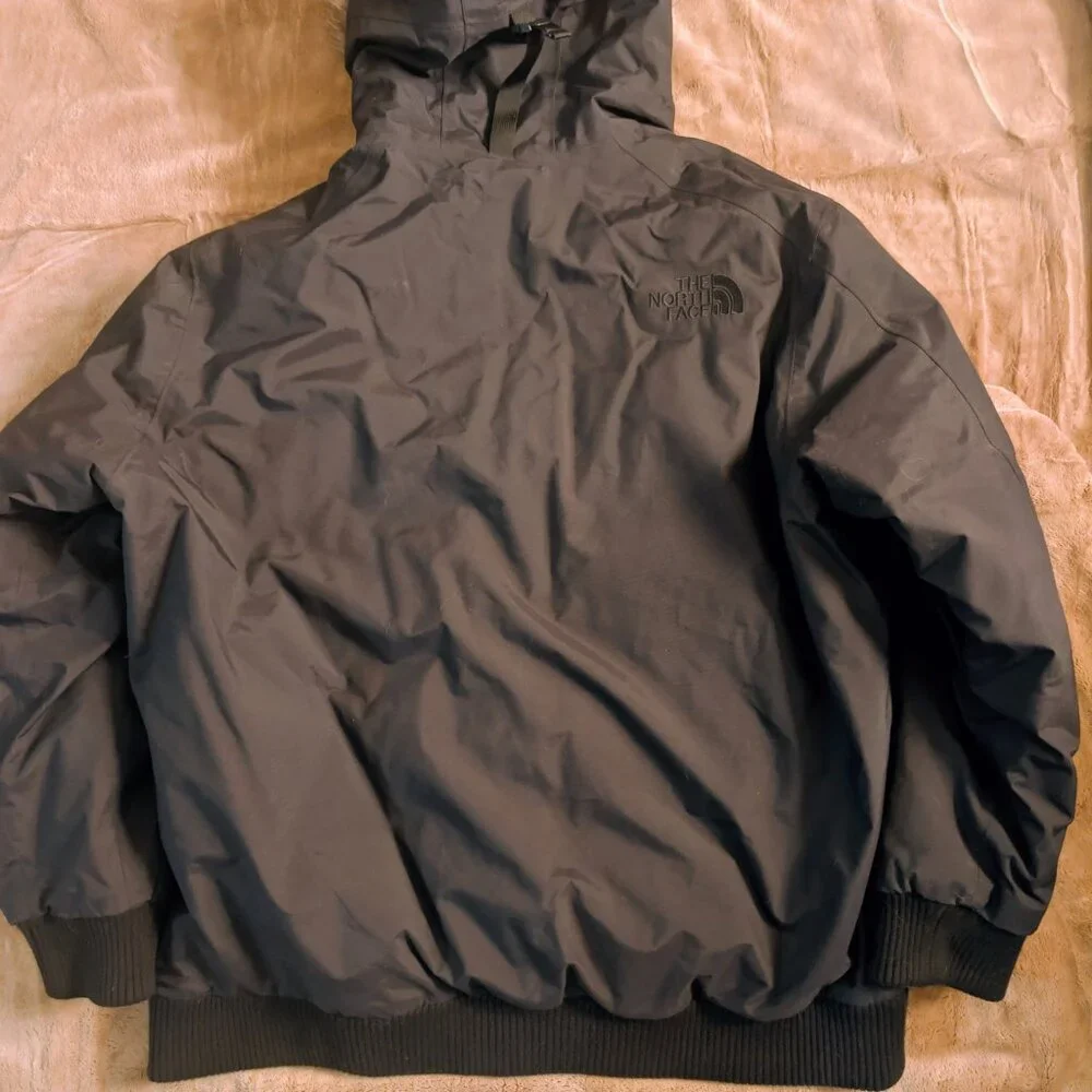 EUC‎ Mens North Face parka coat.. XXL